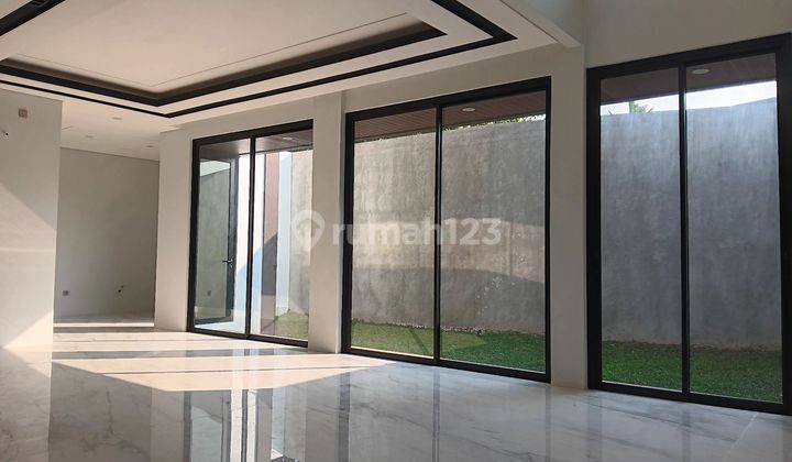 RUMAH MODERN MINIMALIS DALAM CUSTER DI CiLANDAK MARGASATWA JAKARTA SELATAN  2