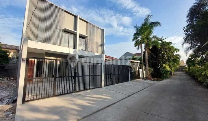 Di Jual Rumah Bangunan Baru 2 Lantai di Kav Dki Meruya Utara Rumah SHM Bagus di Blok 27, Perumahan Kavling Dki, Jl. Pinus Blok 27 No.30, Meruya Utara, Kembangan, Kota Jakarta Barat, Dki Jakarta, Indonesia, 11620, Kav Dki 2