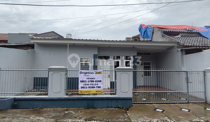 For Sale/Rent 1-Story House in Meruya Indah Complex, West Jakarta, Good House with SHM in Meruya Indah Housing, Jl. Meruya Selatan, Meruya Selatan, Kembangan, West Jakarta City, DKI Jakarta, Indonesia, 11650, Meruya