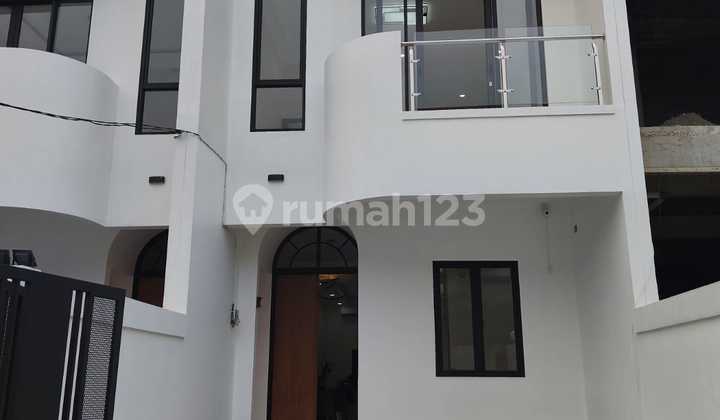 For Sale New 2-Story Semi-Furnished Ready to Live In House in Meruya, Good House with SHM
