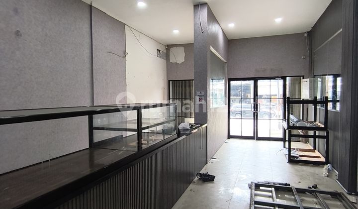 Shop House, 3 Floors, Freehold Certificate, in Taman Ratu, 2