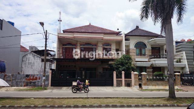 RUMAH TAMAN SURYA SEMI FURNISH 21/2 LANTAI 1