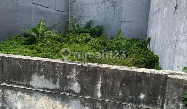 Di Jual Tanah Kavling Dalam Komplek Green Garden Jakarta Barat Tanah di Jl. Perumahan Green Garden, Kedoya Utara, Kebon Jeruk, Kota Jakarta Barat, DKI Jakarta, Indonesia, 11520, Green garden 300.0 m² HGB