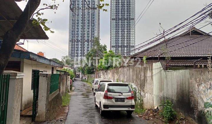 Rumah Tua Tanah  7 Kamar Kost  Lokasi Strategis Dekat Pintu Tol  1