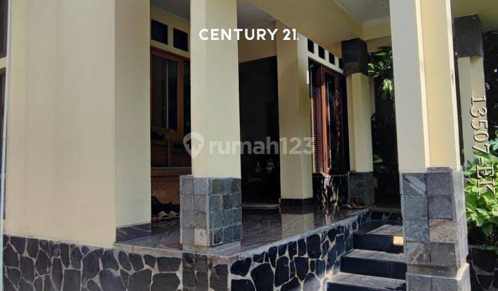 Dijual Rumah Cantik Dua Lantai Siap Huni Bintaro Jaya Sektor 3 2