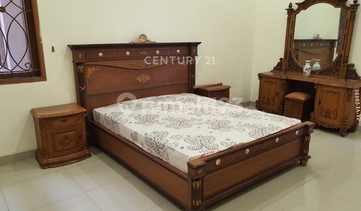Disewakan Rumah Mewah Semi Furnished di Cempaka Putih 2