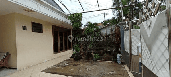 Rumah Hook Lingkungan Nyaman, Darmo Permai Utara 2