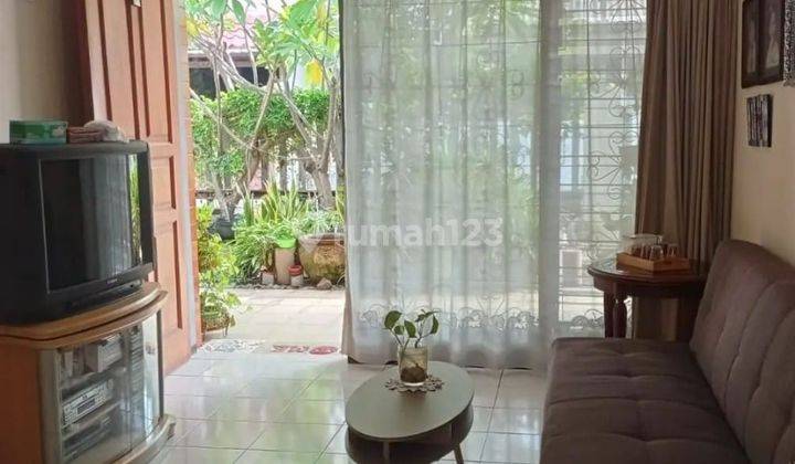 Rumah Murah Semi Furnished Darmo Permai Utara 2