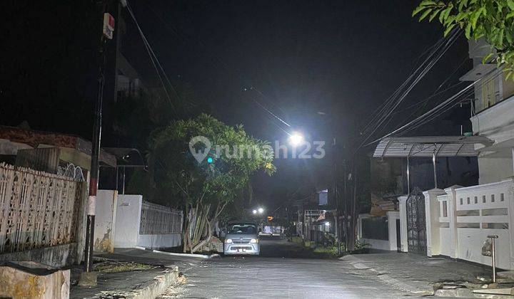 Rumah Hitung Tanah Darmo Permai Selatan 2