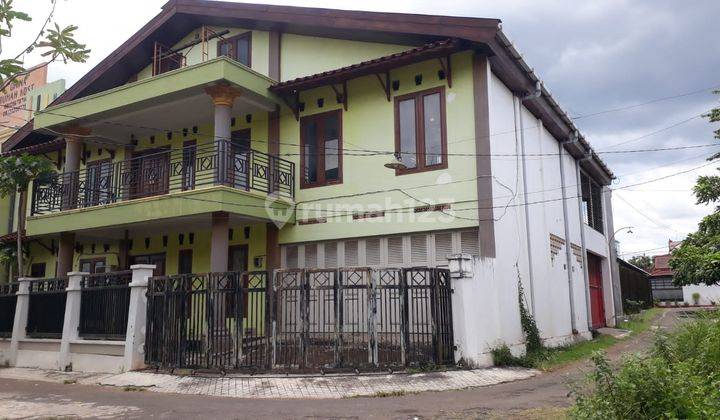 Rumah Kantor 3 Lantai di Jl. Sunan Muria, Tuban 1