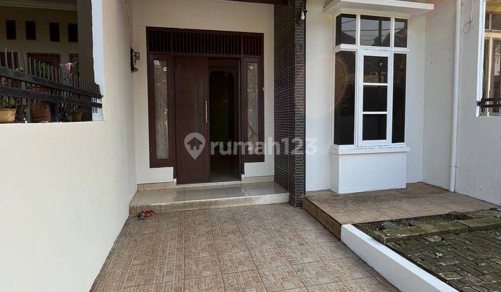 Disewakan rumah siap huni bebas banjir aman dan nyaman 2