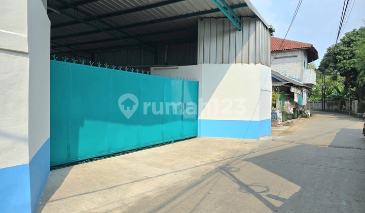 Gudang siap pakai dekat bandara bisa dilewati fuso hadap barat