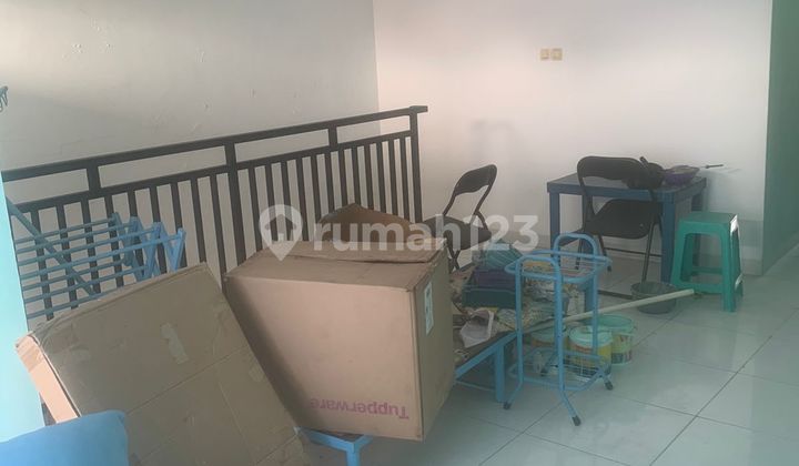 Rumah 2 Lantai 2 Kamar Hadap Barat Dekat Stasiun di Sukasari
