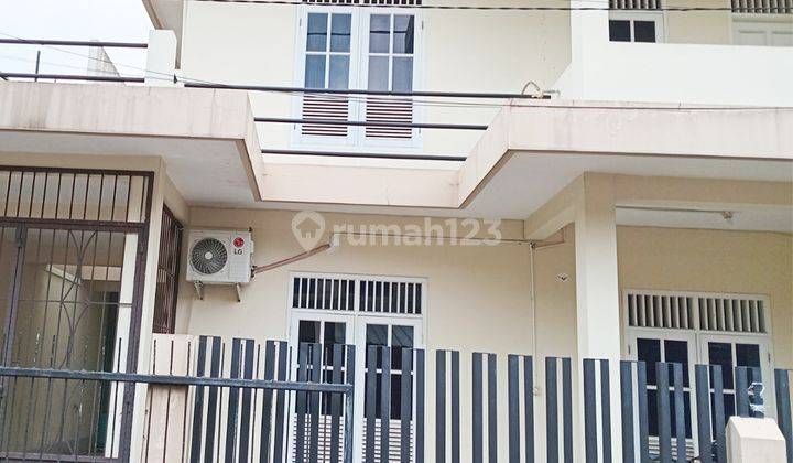 Rumah Hook 2 Lantai 5 Kamar di Bukit Indah Serua 1