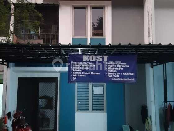 Rumah 2 Lantai 5 Kamar Full Furnished di Foresta Rumah 2 Lantai 5 Kamar Full Furnished di Foresta