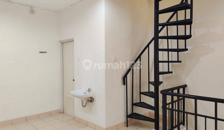 Ruko Golden Madrid 2,5 Lantai Ekstra Lahan Parkir Pasar Modern 2