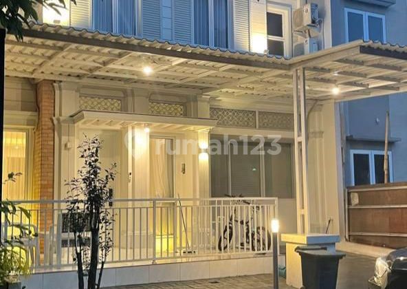 Rumah 2 lantai 4 kamar hadap selatan di Greenwich Rumah 2 lantai 4 kamar hadap selatan di Greenwich