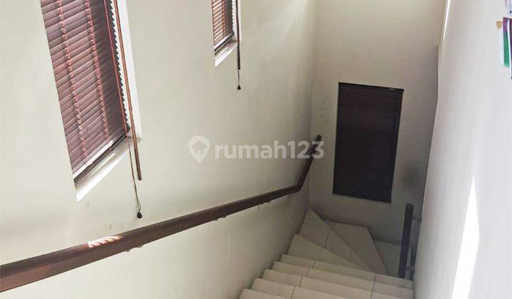 Rumah Hook 2 Lantai 4+1 Kamar Hadap Timur Di Premier Park 2