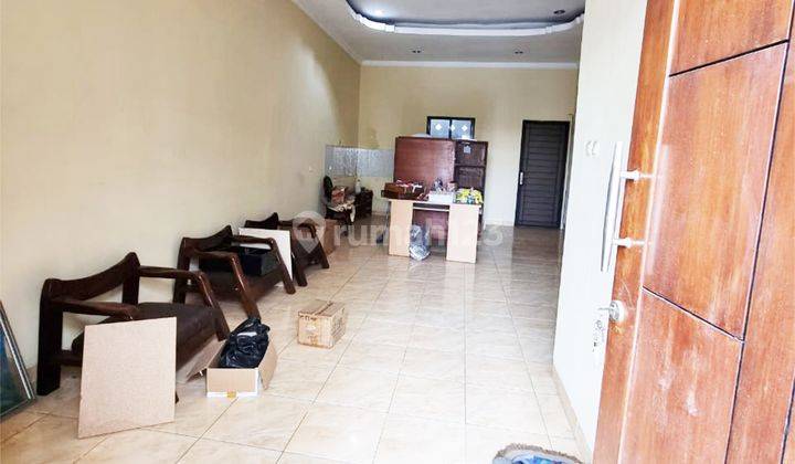 Rumah 1 Lantai 2 Kamar Belakang Santa Ursula di Griya Loka 1