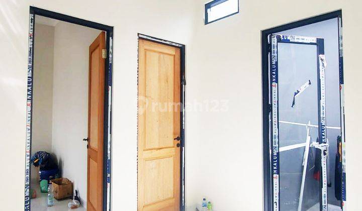 Rumah Baru 2 Lantai 3 Kamar Hadap barat Dekat Pasar Modern  2