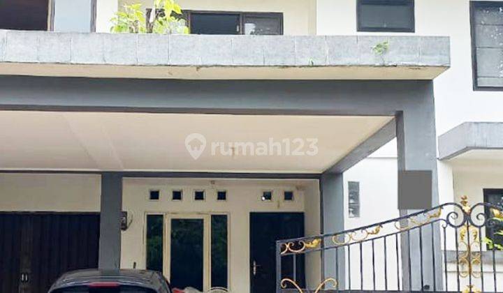 Rumah Murah 2 Lantai 6+1 Kamar Hadap Timur Laut di Giri Loka 1