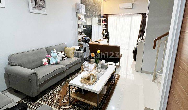 Rumah 2 Lantai 3+1 Kamar Hadap Barat di Green Bintaro Indah 2