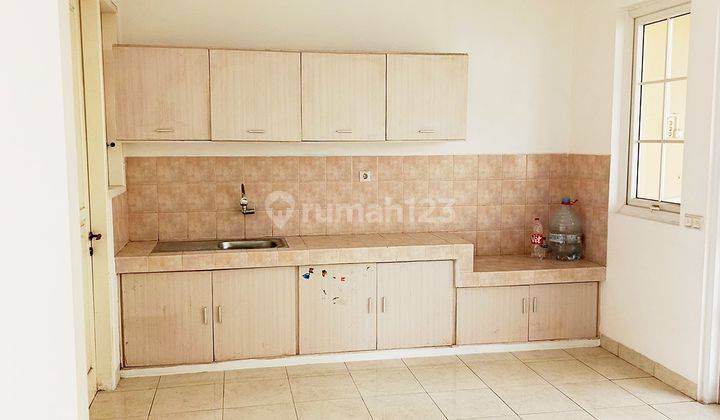 Rumah 2 Lantai 3 Kamar Unfurnished di Victoria River Park 2