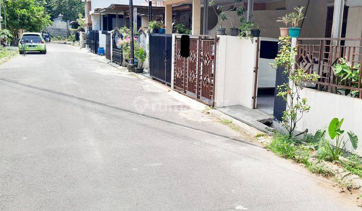 Rumah 1 lantai 3 kamar hadap timur di Taman Royal 1