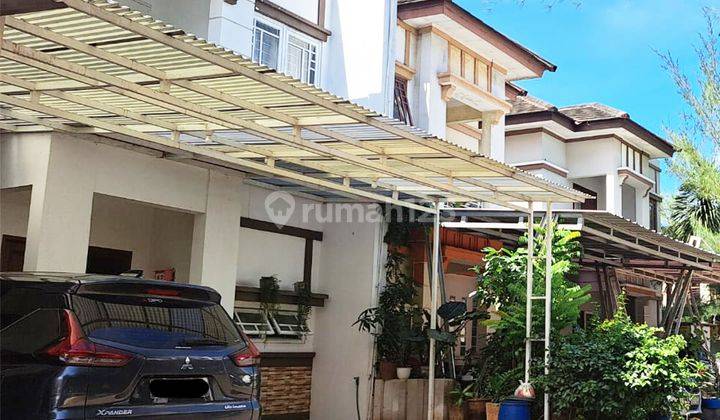 Rumah 2 Lantai 2 Kamar Hadap Utara Furnished di Pasadena 1