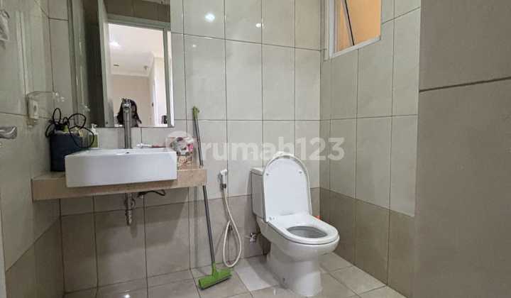 A 2-story house with 3+1 north-facing rooms at Eminent. 2