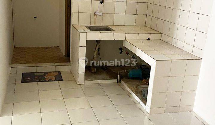 Rumah 1 Lantai 3 Kamar Hadap Selatan di Catalina 2