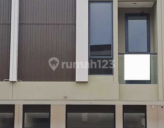 Verona Junction 2 lantai hadap dalam dekat Saint John