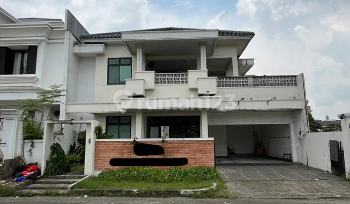 Rumah 2 Lantai 3+3 Kamar Pinggir Jalan Raya Modernland
