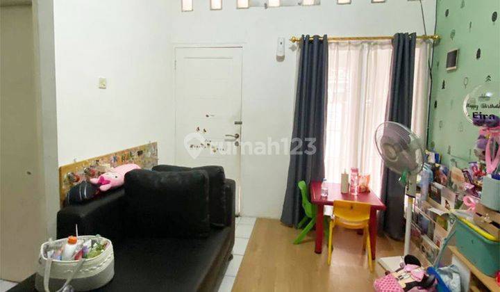 Rumah 1 Lantai 2 Kamar Dekat Stasiun di Tanah Tinggi 2