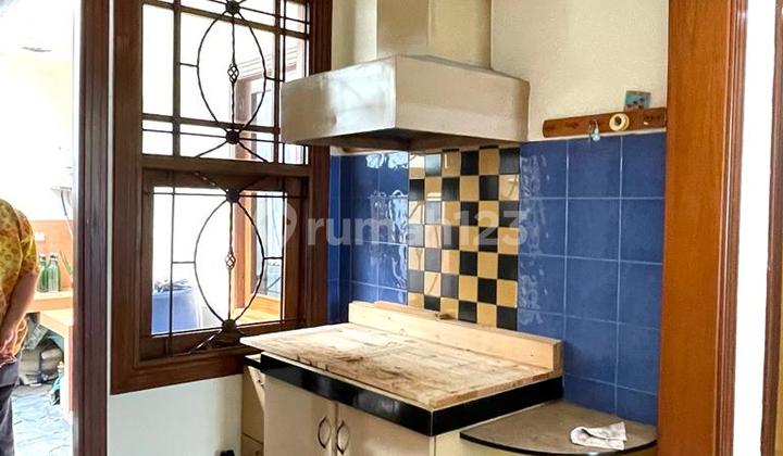 2-Storey House 2 Rooms South in Taman Parahyangan 2