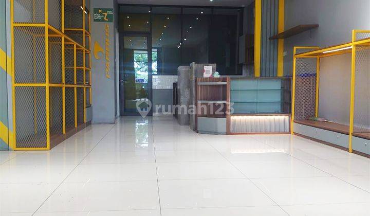 Ruko Icon 4 lantai hadap jalan raya siap pakai 1