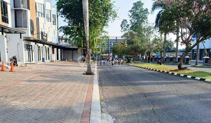 Ruko Golf Boulevard Siap Pakai 3 Lantai Hadap Jalan Raya 2