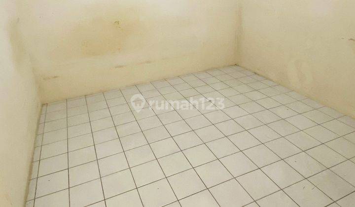 Rumah 1 lantai 2 kamar hadap tenggara di Sektor 6 2