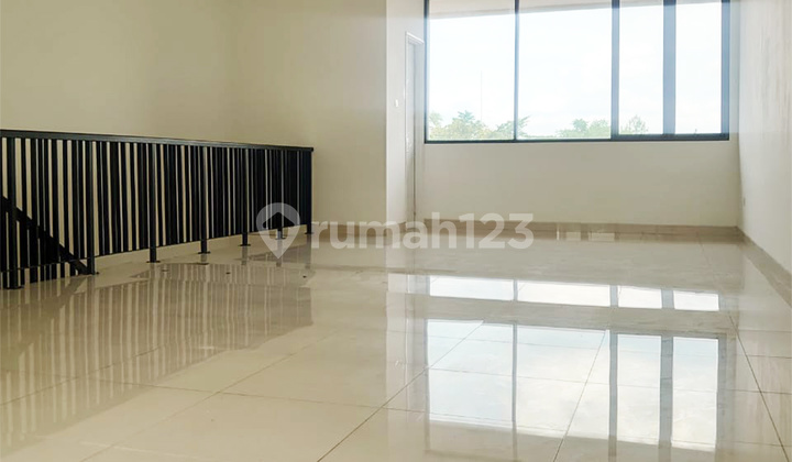 Ruko Icon 4 lantai hadap jalan raya siap pakai 2