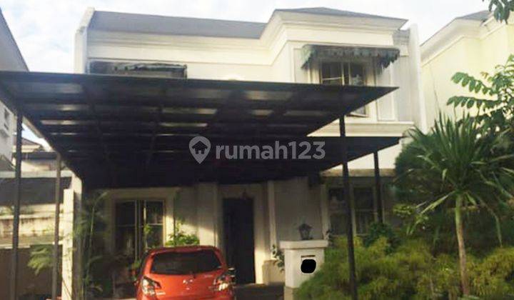 Rumah 2 Lantai 3+1 Kamar Hadap Timur Laut di Rolling Hills 1