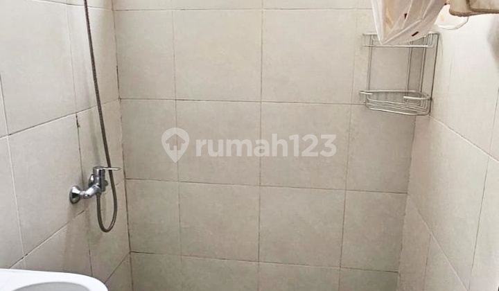 2-Story House with 3+1 South-Facing Rooms in Kireina Park 2