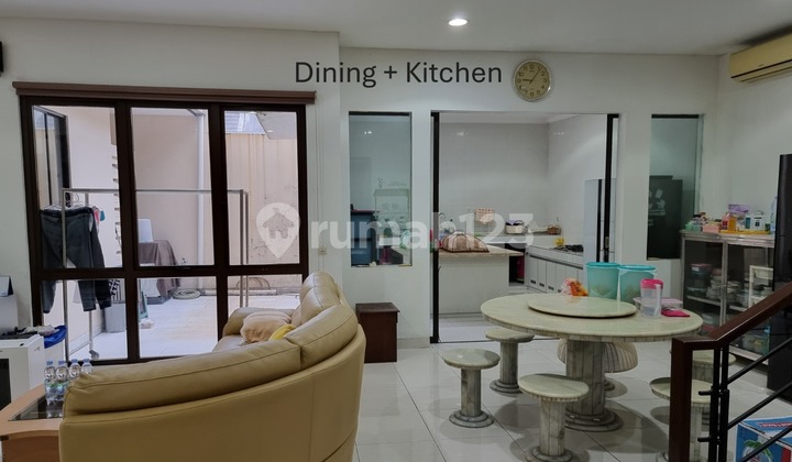 Rumah 2 lantai 5+1 kamar hadap utara di Green Cove Rumah 2 lantai 5+1 kamar hadap utara di Green Cove