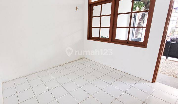 Rumah 1 Lantai 1 Kamar Dekat Pasar Modern di Griya Loka 2