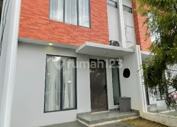 Rumah 2 Lantai 3 Kamar Siap Huni di Serpong Jaya