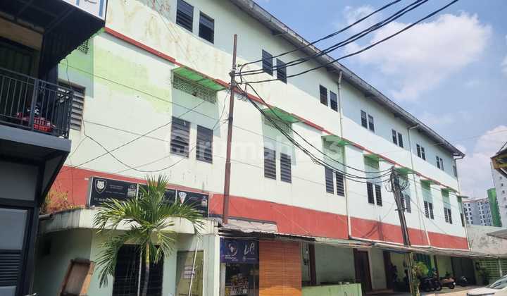 Ruko 3 lantai dekat tol cocok untuk gudang di Ciputat Ruko 3 lantai dekat tol cocok untuk gudang di Ciputat