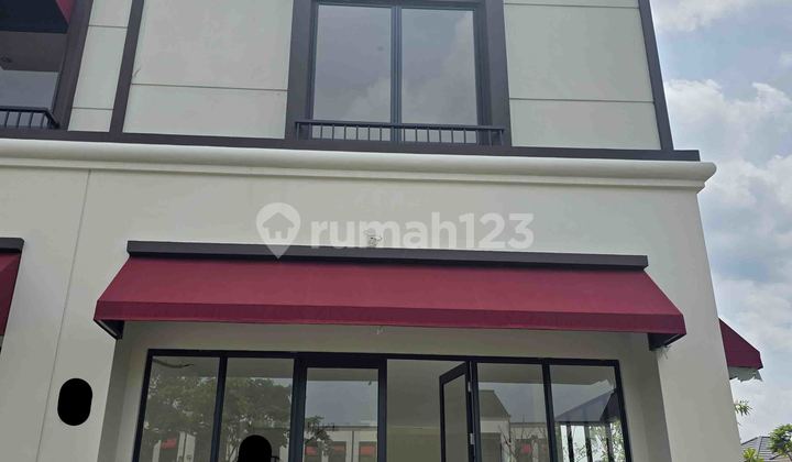 2-Story Hook Ruko Facing Main Road in Citra Garden Serpong