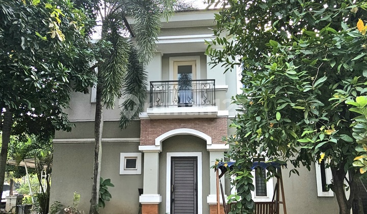 Rumah hook 2 lantai 3+1 kamar hadap barat laut di Garnet