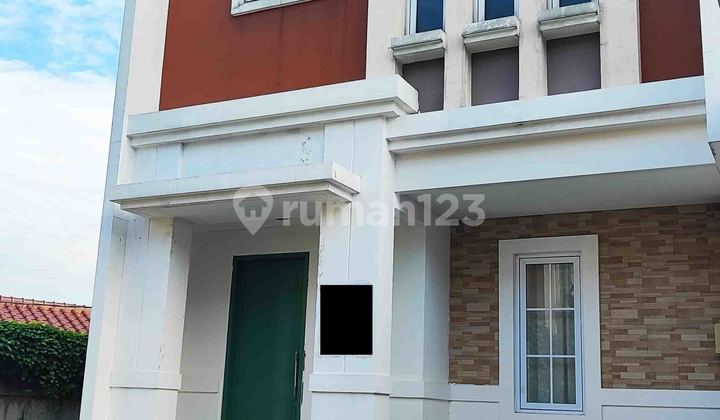 Rumah Hook 2 Lantai 3 Kamar Siap Huni di Savia Rumah Hook 2 Lantai 3 Kamar Siap Huni di Savia