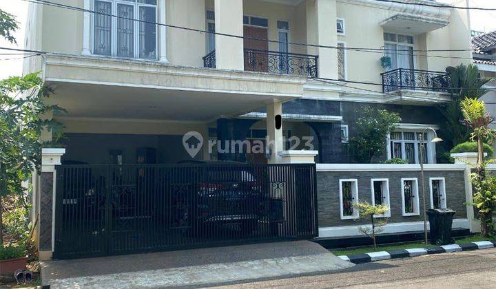 Rumah 2 Lantai 5+2 Kamar Dekat Fasum di Villa Dago 1