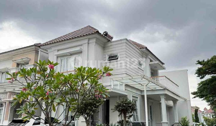 Rumah Hook 2 Lantai 3+1 Kamar Siap Huni di Menaggio